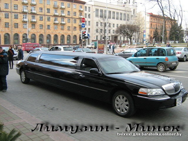 Lincoln Town Car чёрный - 65$.JPG