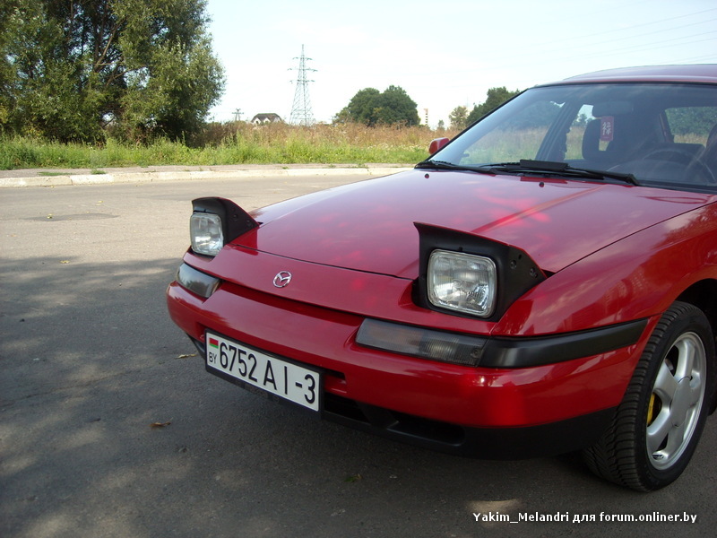 Mazda 323 с открывающимися фарами