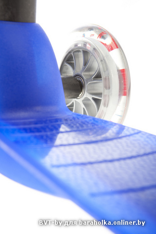 large_mini_blue_detail_deck1.jpg