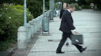 54c8851e11bc2bff2bdbc6de75913081.gif