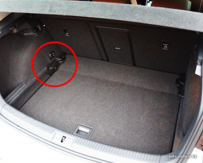 Если в багажнике не хватает несколько сантиметров по высоте, то пол можно опустить