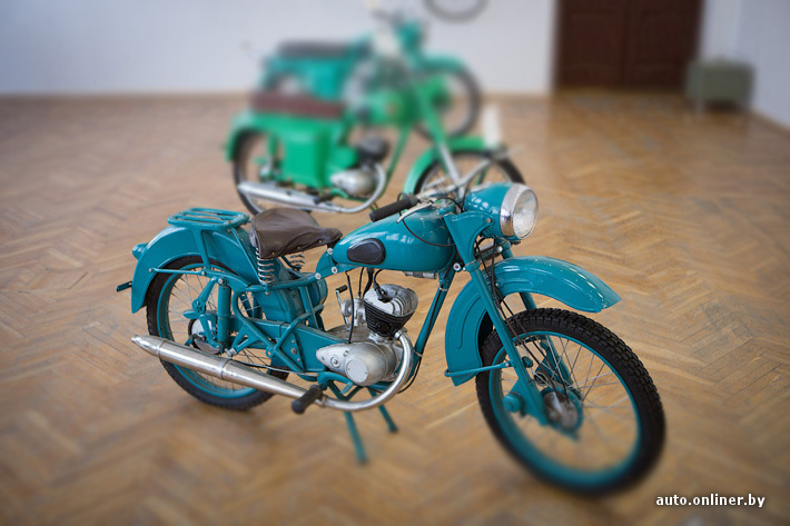 На выставке, посвященной истории белорусских мотоциклов, можно увидеть модели начиная с 1951 года выпуска