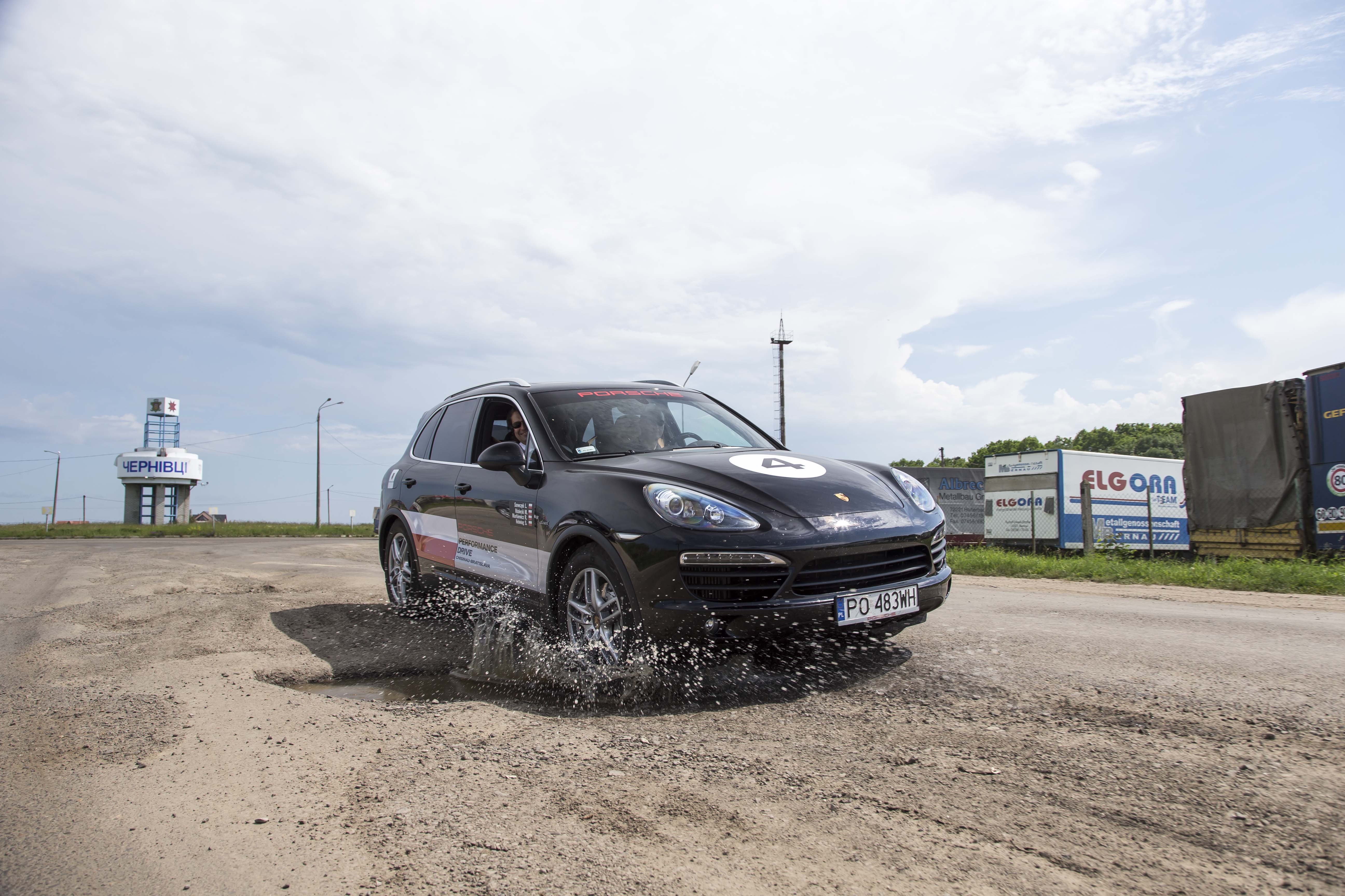 Porsche Performance Drive 2013: Cayenne против украинских дорог!