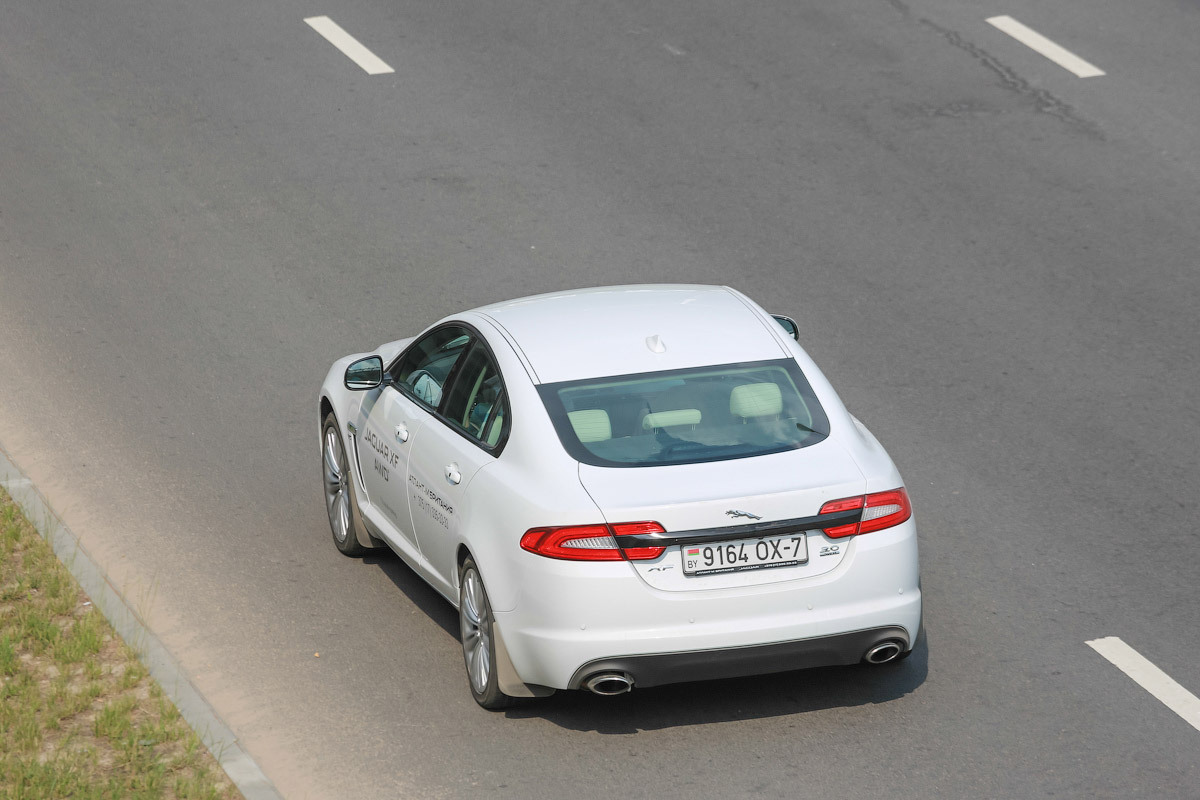 Тест-драйв Jaguar XF AWD: для тех, кому надоели 5-Series, E-Class и А6