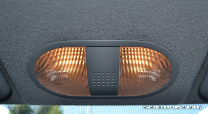 Устройство плавного включения-выключения света в салоне авто