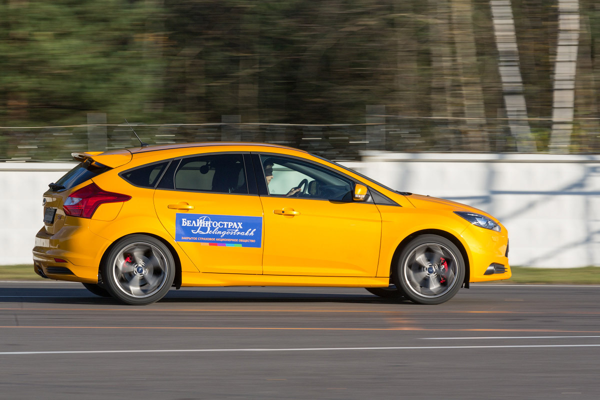 Ищем отличия Ford Focus ST от Focus 1,0 EcoBoost