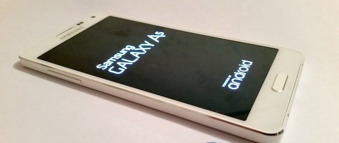 Опубликованы фото смартфона Samsung Galaxy A5