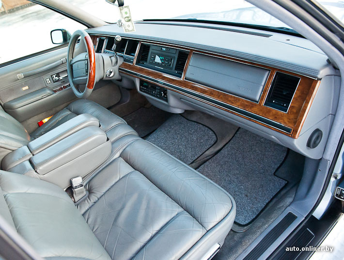 Lincoln Town car mk2