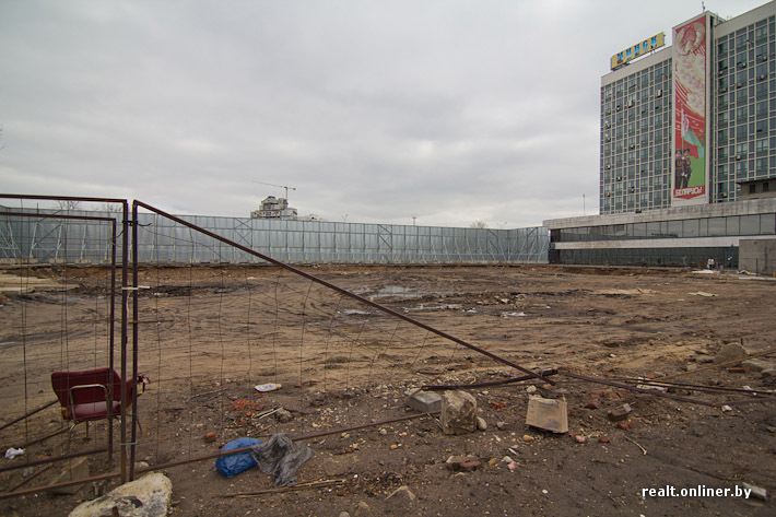Фотофакты: как строят комплекс «Galleria Минск» на месте бывшего общежития  БГУ на пр. Победителей