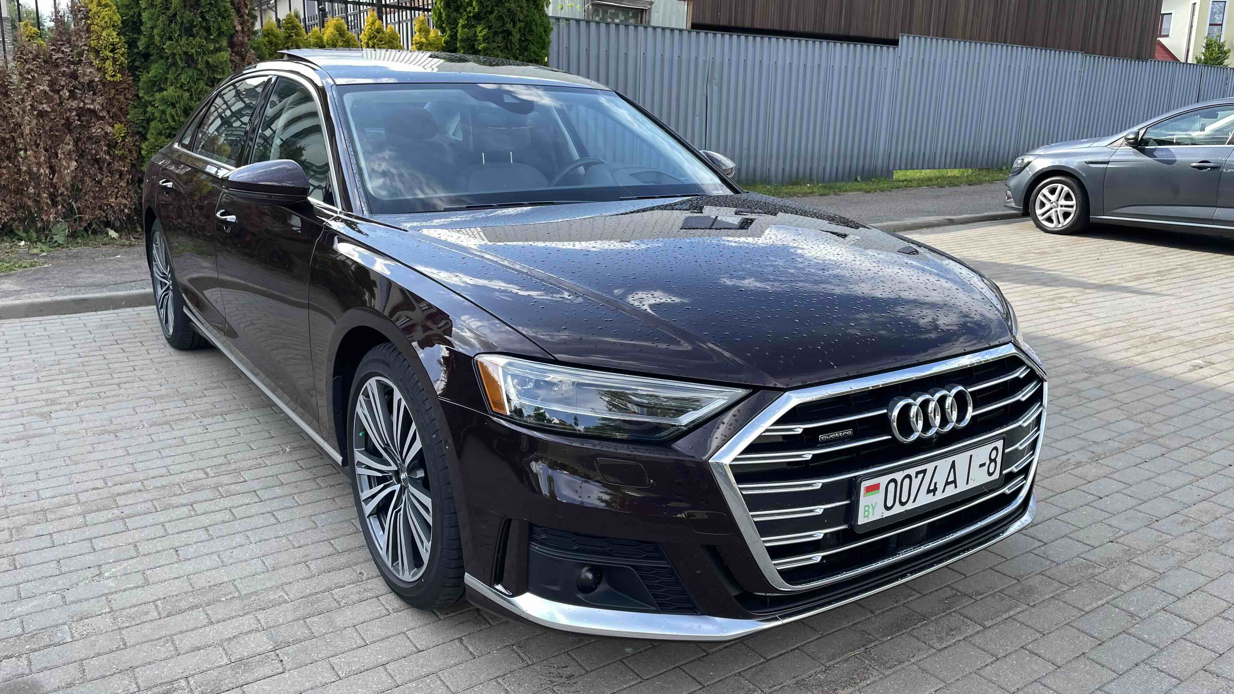 Audi A8 (D5)