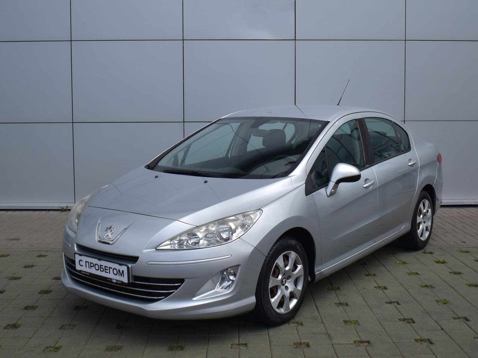 Peugeot 408 (I)