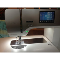 Компьютерная швейная машина Bernina 710