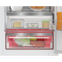 Холодильник Grundig GKNI25940N