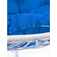 Подвесное кресло M-Group Для двоих 11450110 (белый ротанг/синяя подушка) в Борисове