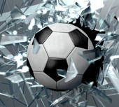 Футбольный мяч разбивает стекло 713270 (300x270)