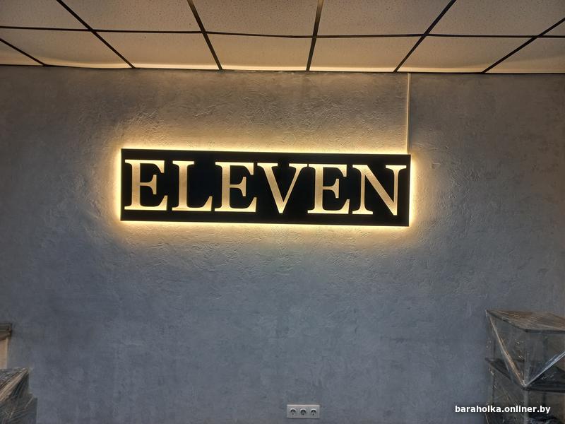 наклейки на окна цветы. баннер стикер. широкоформатная печать наклеек. баннер на витрину магазина. печать этикеток баннер.