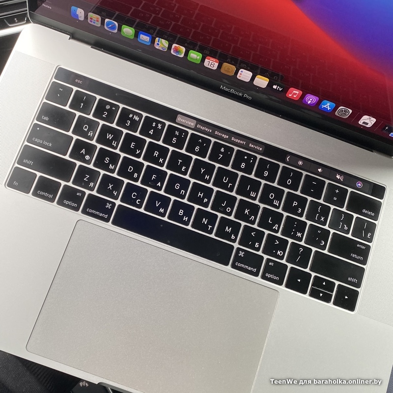 macbook pro 2021 touchbar