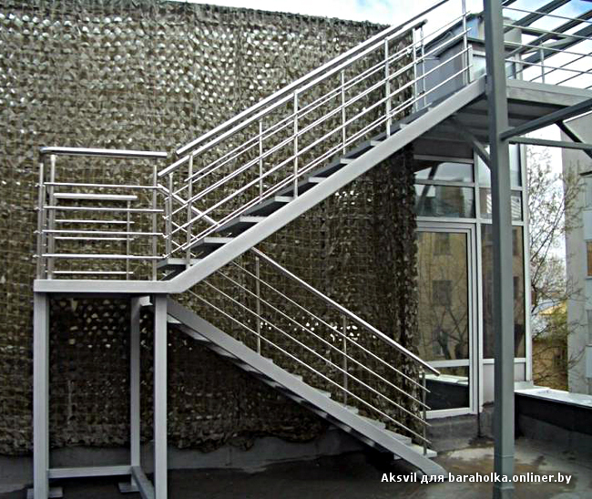 metallicheskie_lestnici_aksvil_minsk_02.jpg