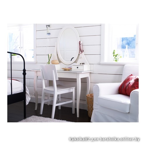 hemnes-tualetnyj-stolik-s-zrkl-belyj__0125106_PE222250_S4.JPG