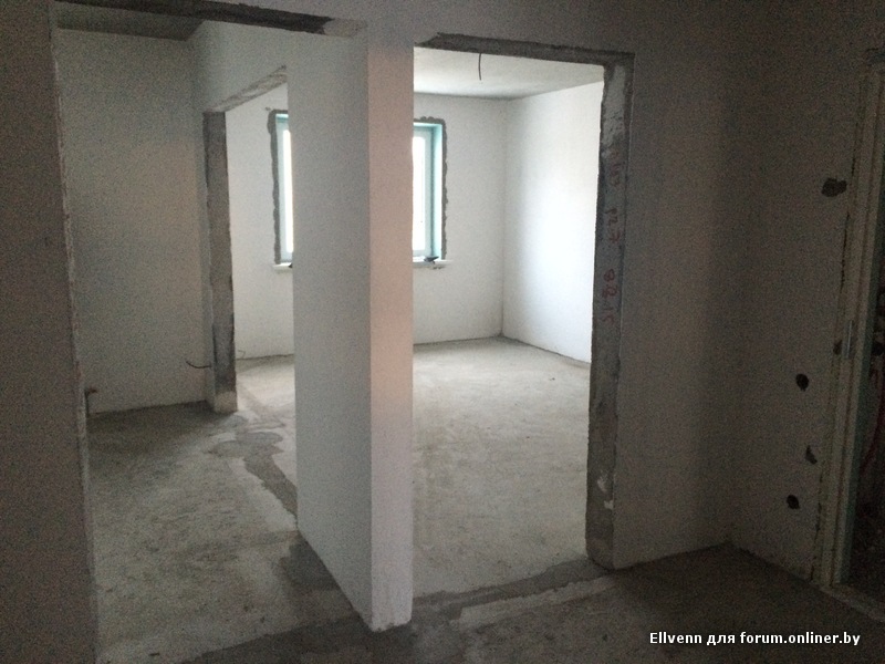 вид от двери ванной.JPG