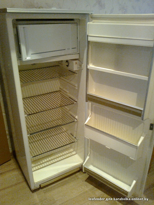 Авито б у минск. Холодильник Атлант однокамерный КШ 216. Холодильник Атлант однокамерный 2004 года. Минск Атлант холодильник старый. Атлант однокамерный 175 холодильник.