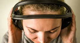 Синенькие или красненькие? Выбираем наушники