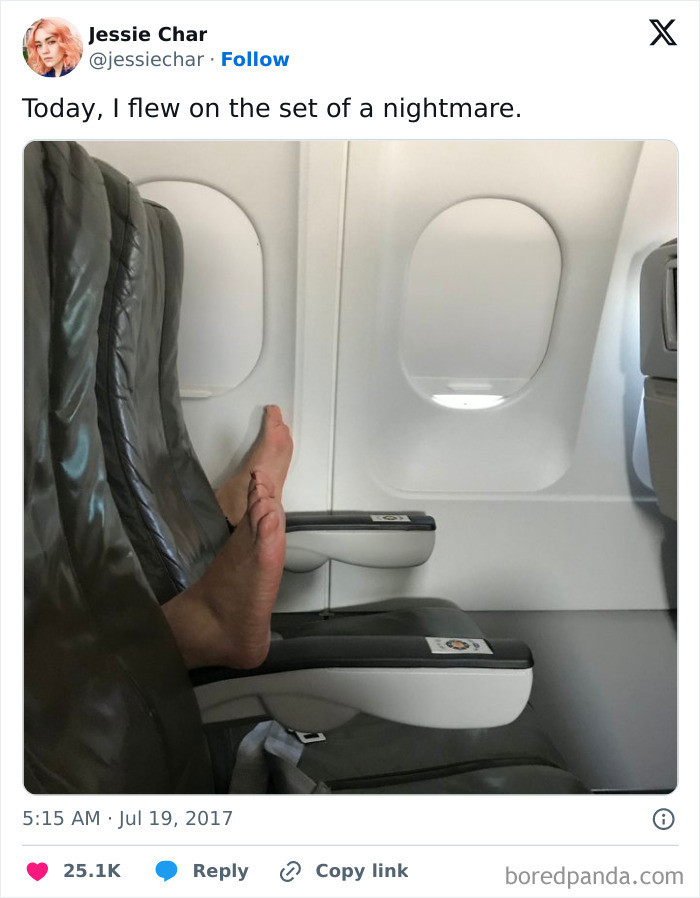 На фото показали пассажиров самолетов, которым нужно запретить летать