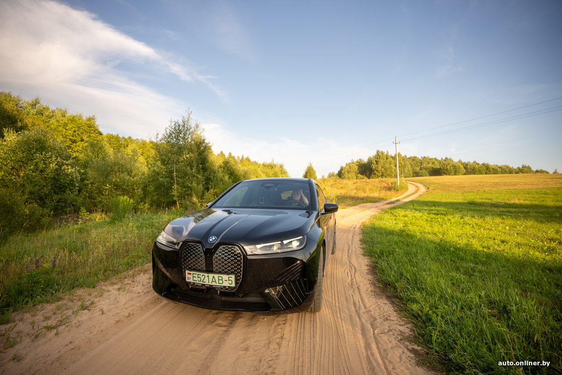 Пересадили девушку с авто с ДВС на электрическую BMW