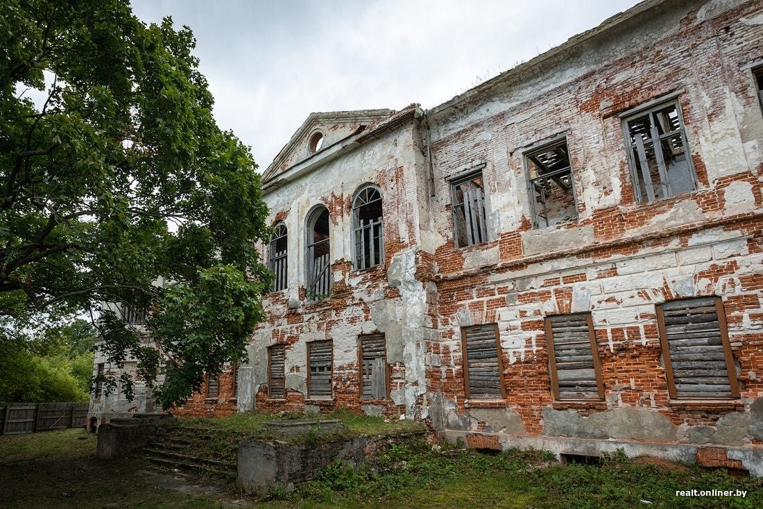 Наровля. Усадьба Горваттов в Наровле. Наровлянский дворец Горваттов. Дворец Гарватов в Наровле. Наровля Беларусь.