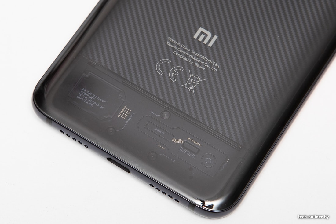 Топовый, прозрачный, твой. Видеообзор Xiaomi Mi 8 Pro