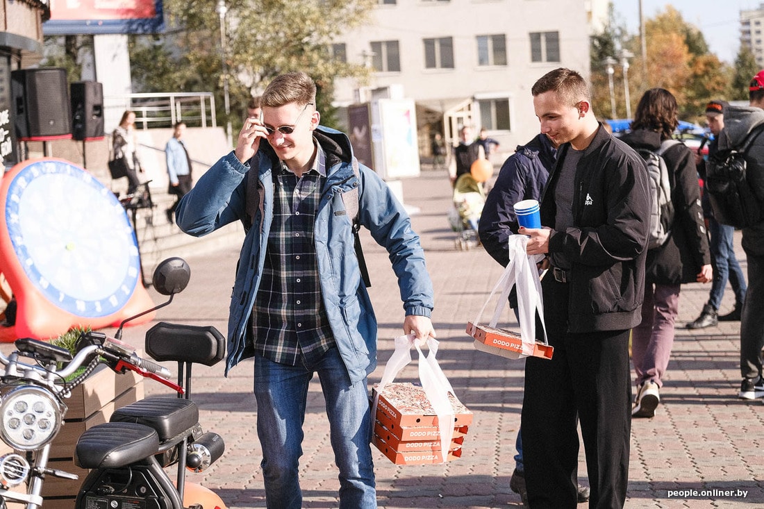 Пеперони» по 3,99 рубля и огромные очереди. В «Додо» проходит акция «День  пиццы»