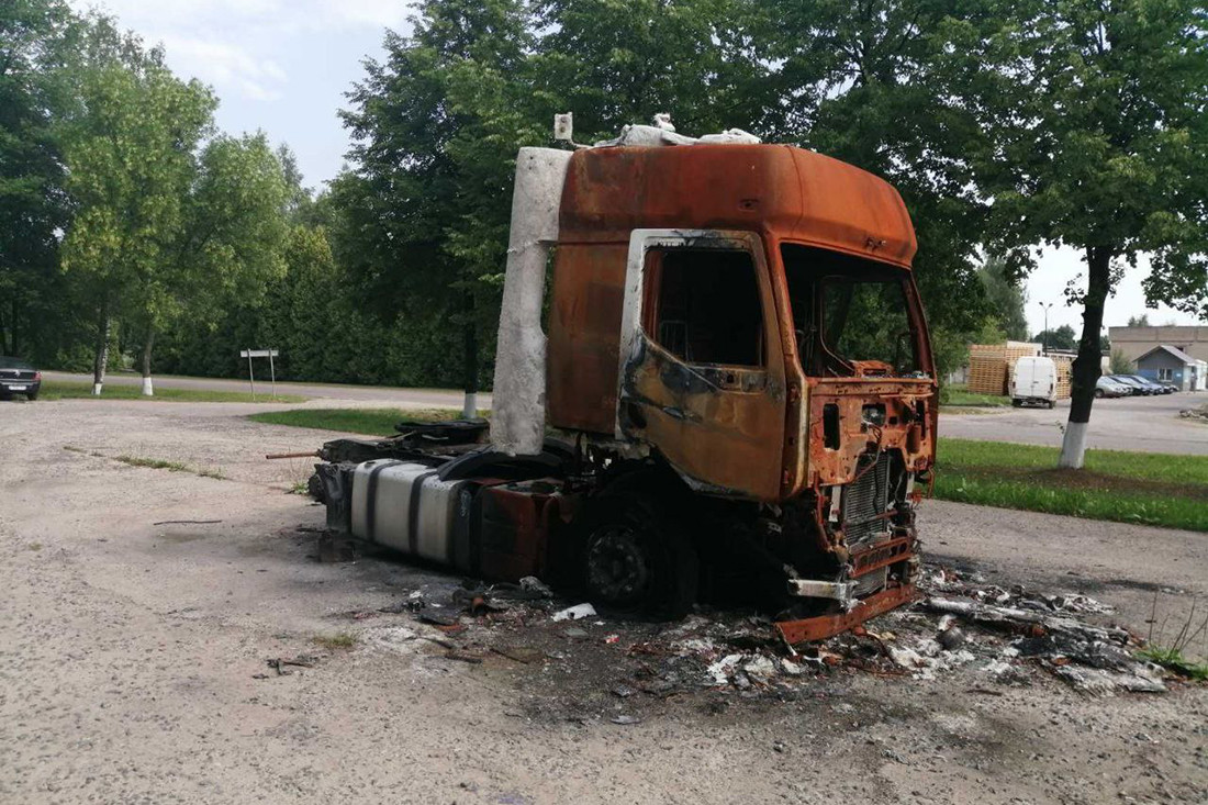 Водитель тушил горящую фуру и погиб. Тяжба со страховой за возмещение  растянулась на годы