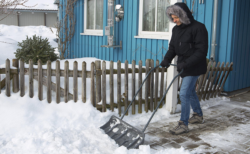Изготовление лопаты для уборки снега своими руками