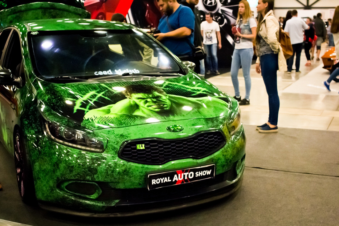 Фоторепортаж с международной автовыставки Royal Auto Show X