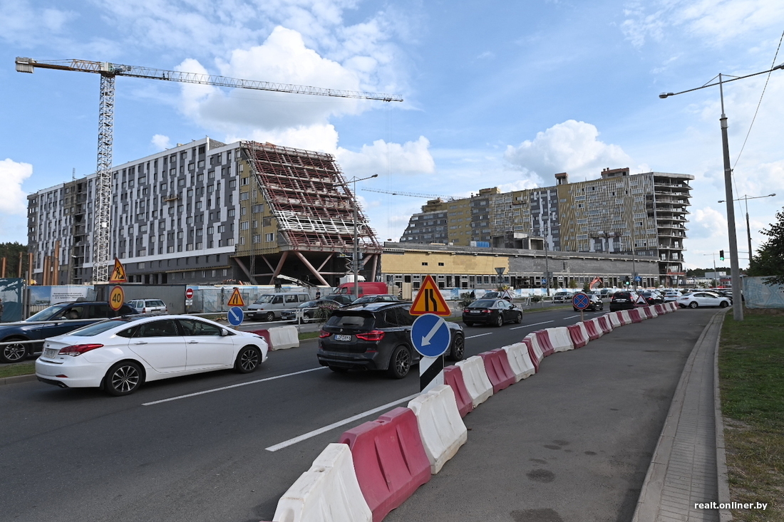 Посмотрели на «Магнит Минска» и ТЦ на месте Червенского. Там движ