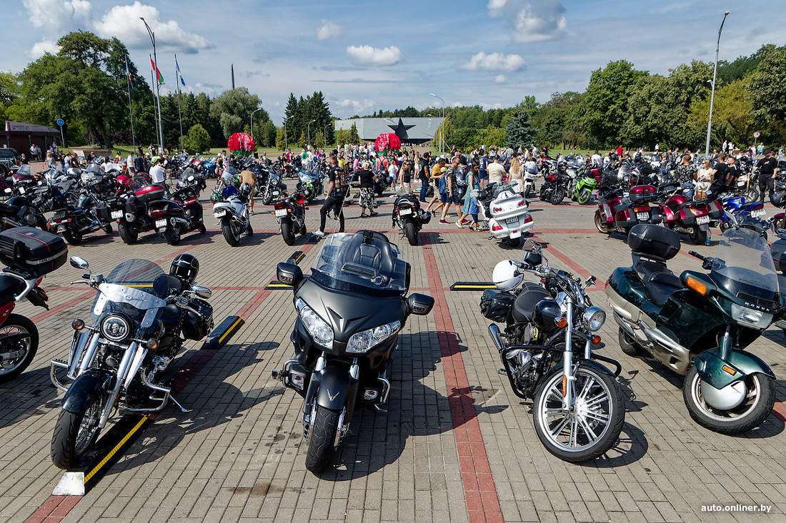 В Бресте прошел байк-фестиваль Brest Motor Music Weekend. Фоторепортаж