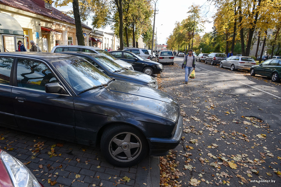 Неубиваемая Lada и новенький Chevrolet. На чем ездят заводчане?