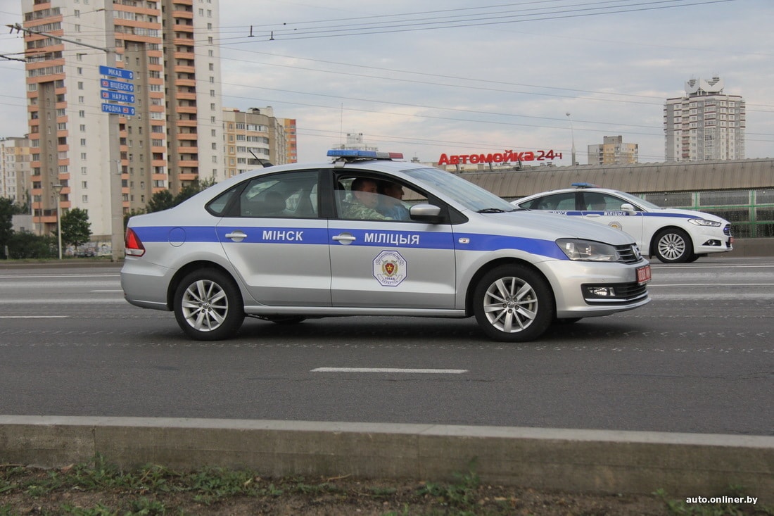 Белорусская легковая машина. Белорусские машины марки легковые автомобили. Машина в Белоруссии 2011 года. Соната Беларусь машина. Белорусские машины стены.