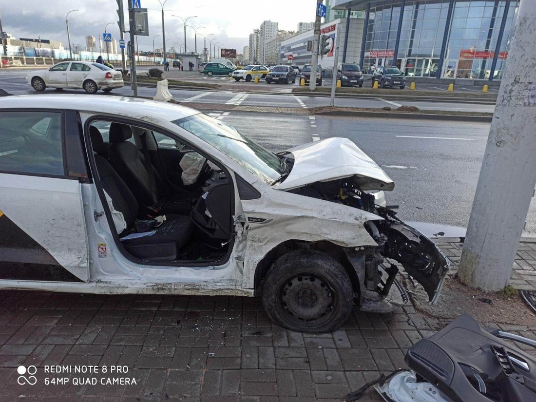 Водитель «Яндекс.Такси» не пропустил Kia. Близкие пассажирки рассказали о  ее состоянии