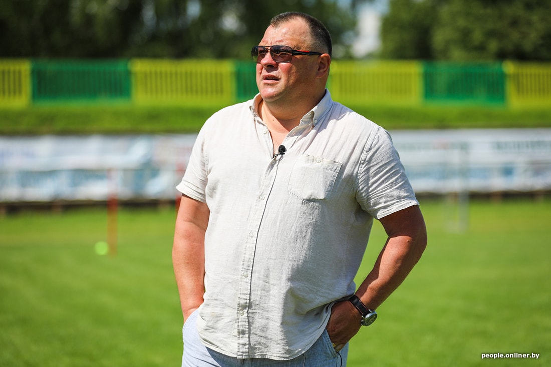 что делает тренер по футболу. Смотреть фото что делает тренер по футболу. Смотреть картинку что делает тренер по футболу. Картинка про что делает тренер по футболу. Фото что делает тренер по футболу