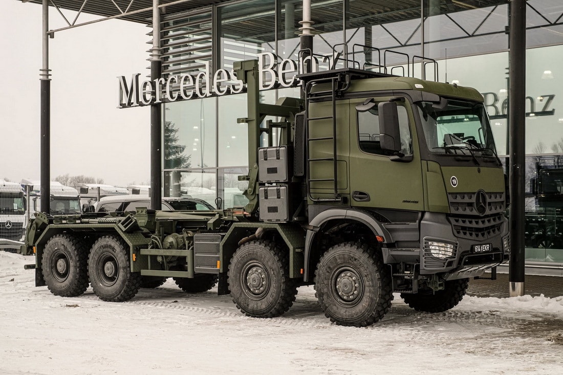 Эстония купила военные Mercedes-Benz Arocs