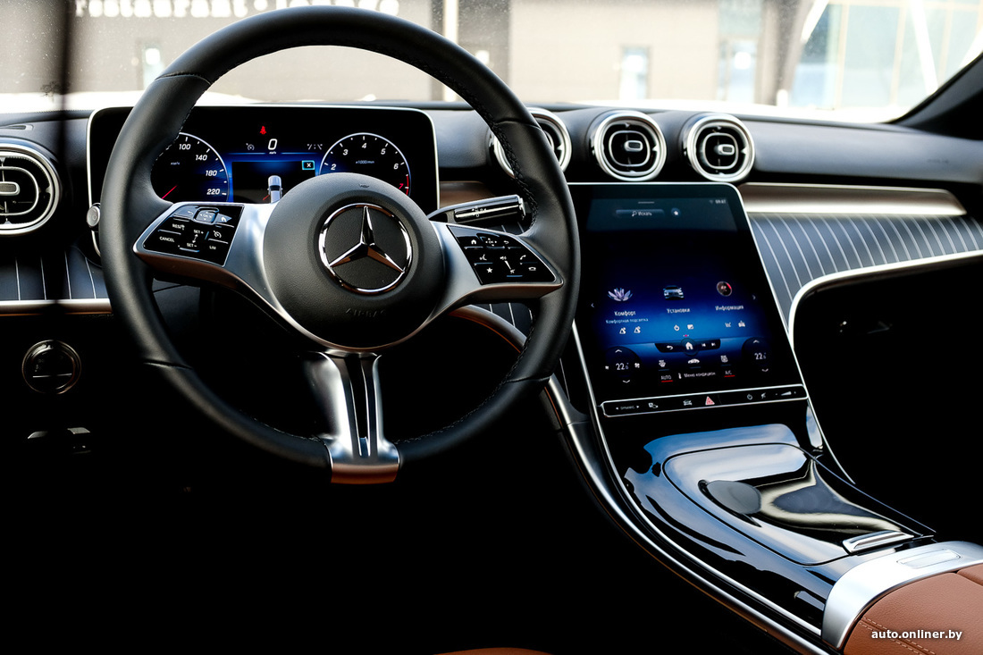 Тест-драйв: Вздрагиваем от жёсткости седана Mercedes-Benz C-класса W205