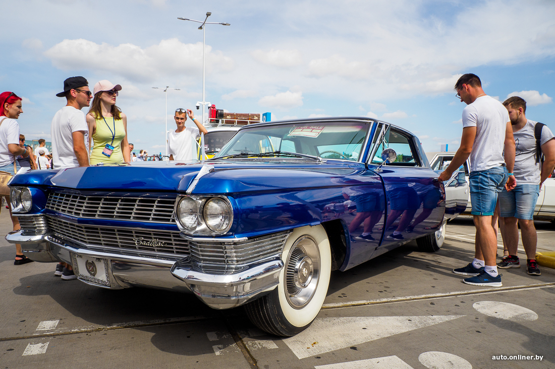 Расход — 40 литров». Мужчина из Гродно восстановил до идеального состояния  Cadillac De Ville - Автомобили Гродно