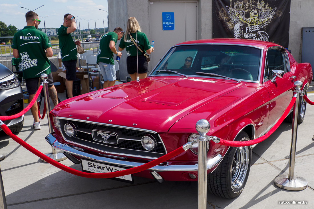 1972 ford mustang