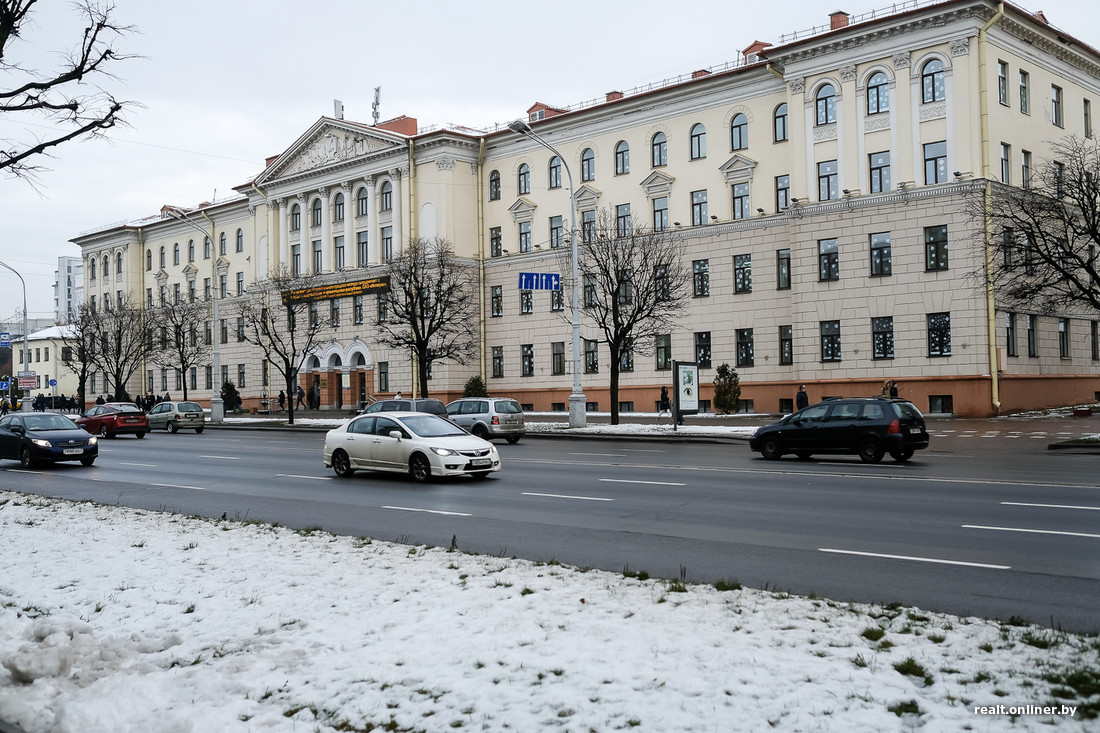 Что является лишним в ряду здания возведенные по проектам м в казакова сенат