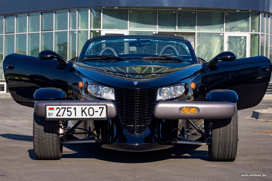 На старте ретроралли. Plymouth Prowler — машина для понтов с оскалом Чужого