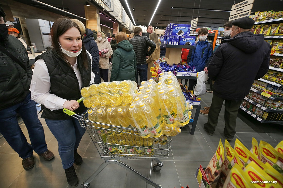 С битвой за подсолнечное масло. На Асаналиева с аншлагом открылся новый  «Гиппо»