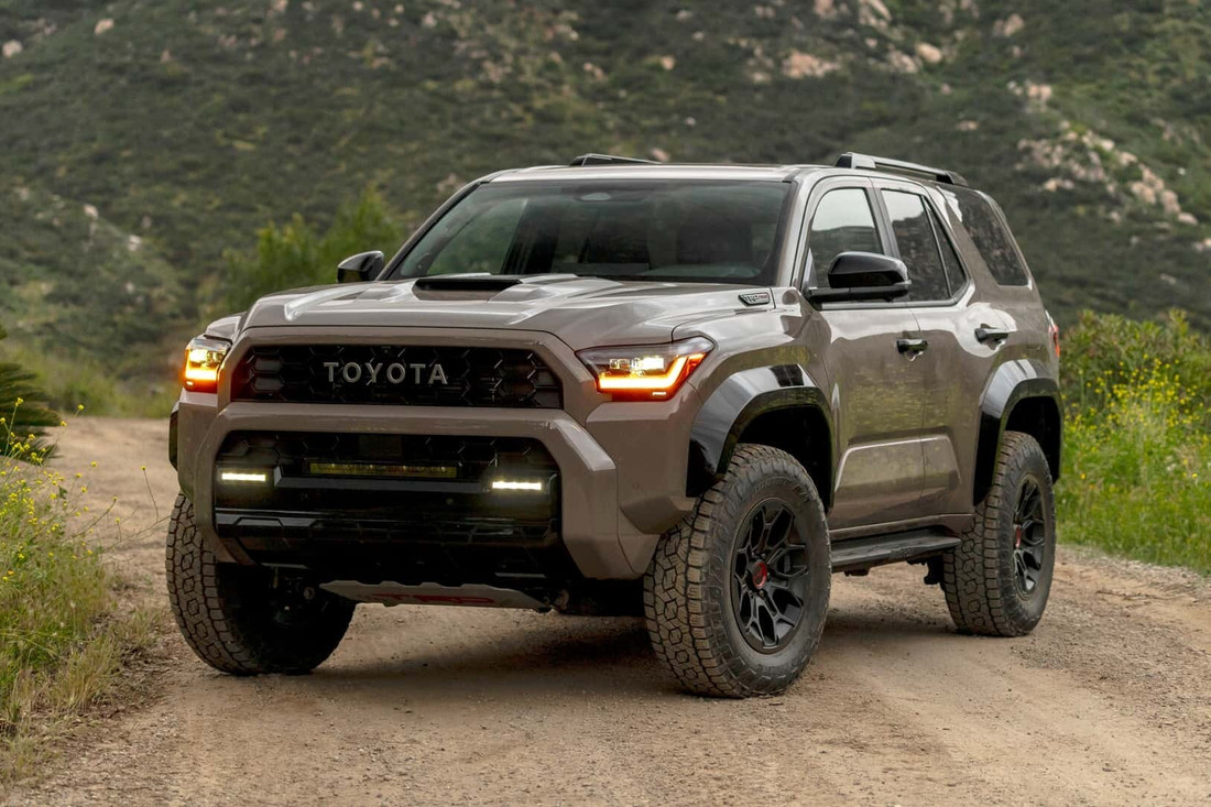 У нового поколения Toyota 4Runner суровый вид и только 4-цилиндровые моторы