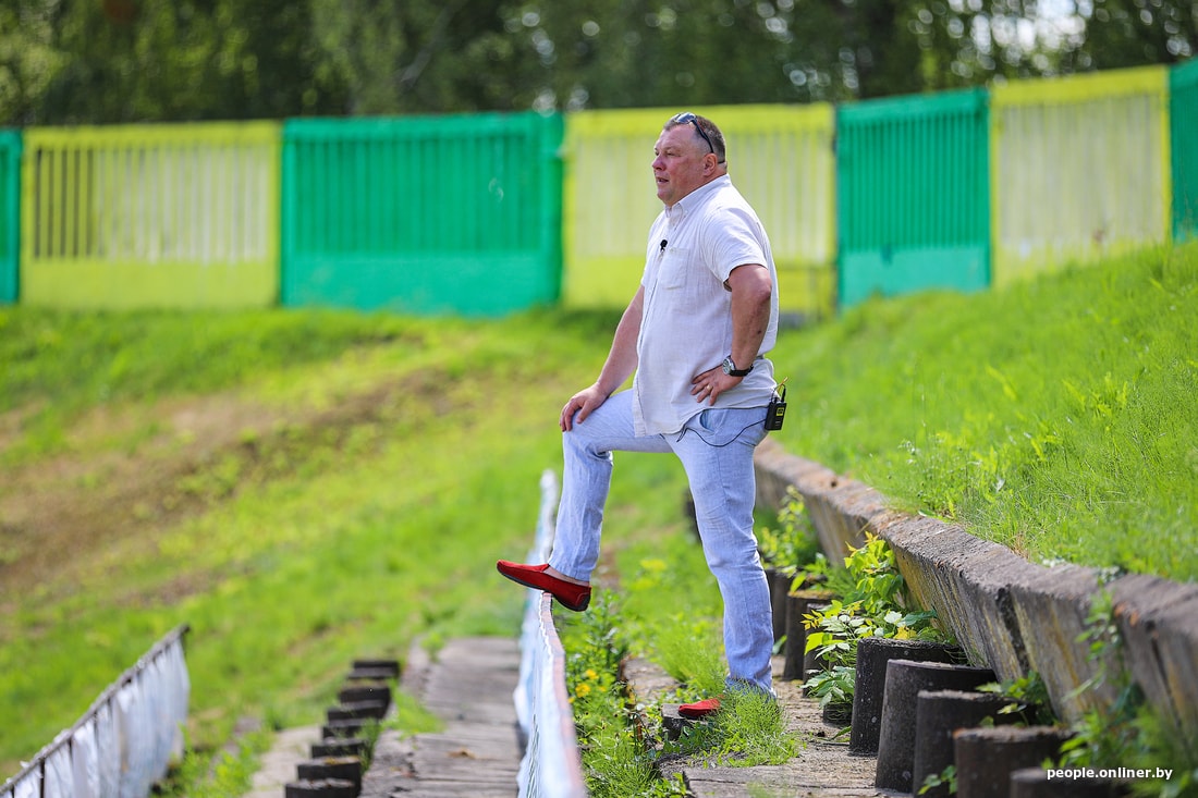 что делает тренер по футболу. Смотреть фото что делает тренер по футболу. Смотреть картинку что делает тренер по футболу. Картинка про что делает тренер по футболу. Фото что делает тренер по футболу