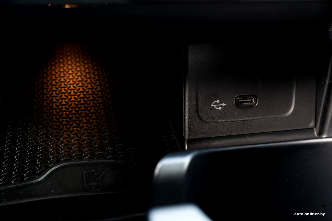 Тест-драйв: Вздрагиваем от жёсткости седана Mercedes-Benz C-класса W205